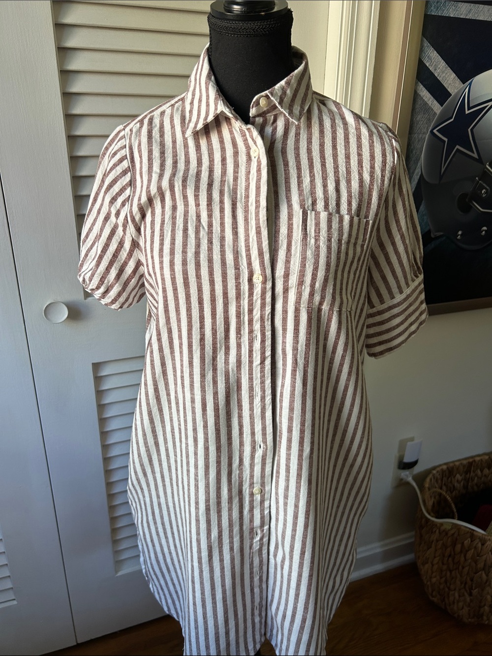 Old Navy Brown and White Vertical Stripe Short-Sleeve Button-Down Shirt Dress